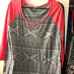 Maurice’s XL baseball tee